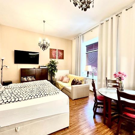Home Away Main Square Apartment 波普拉德 外观 照片