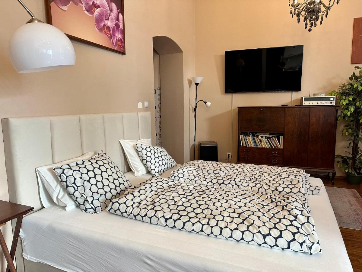 Home Away Main Square Apartment 波普拉德 外观 照片