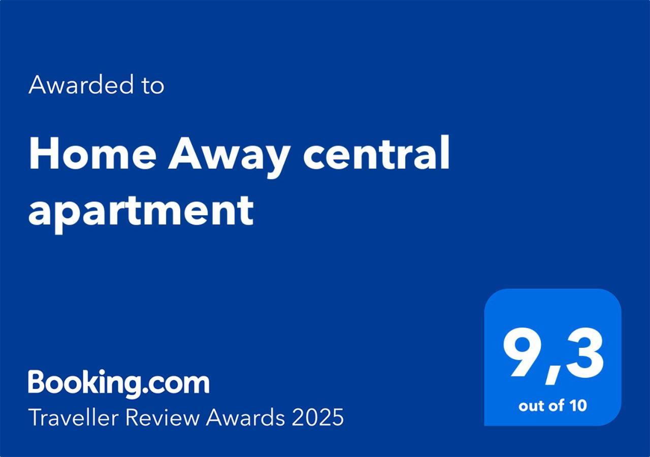 Home Away Main Square Apartment 波普拉德 外观 照片